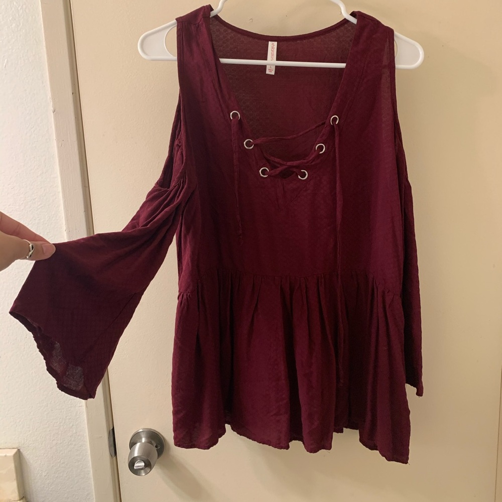 Red. Open shoulder.